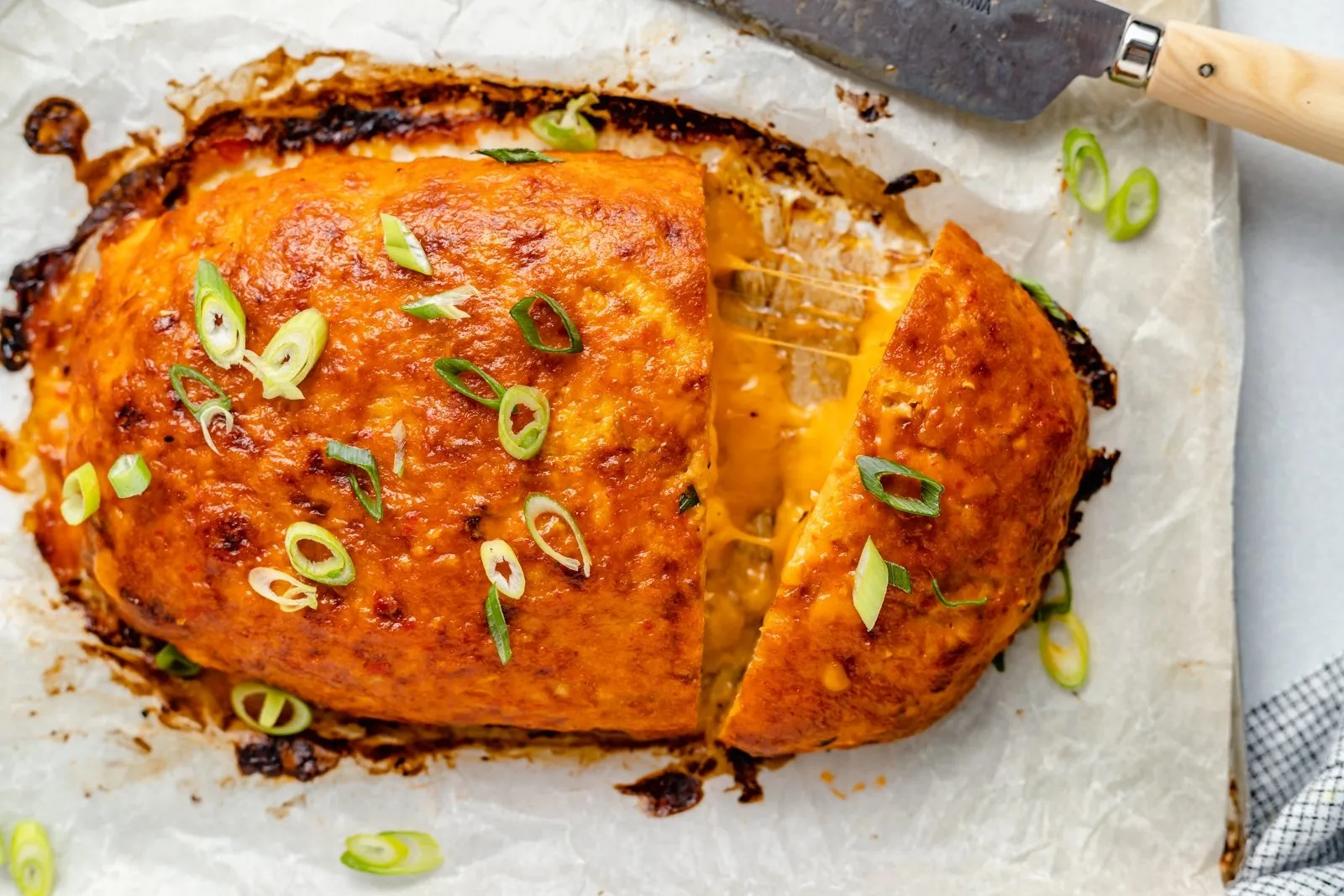 Cheddar-Stuffed Buffalo Chicken Meatloaf