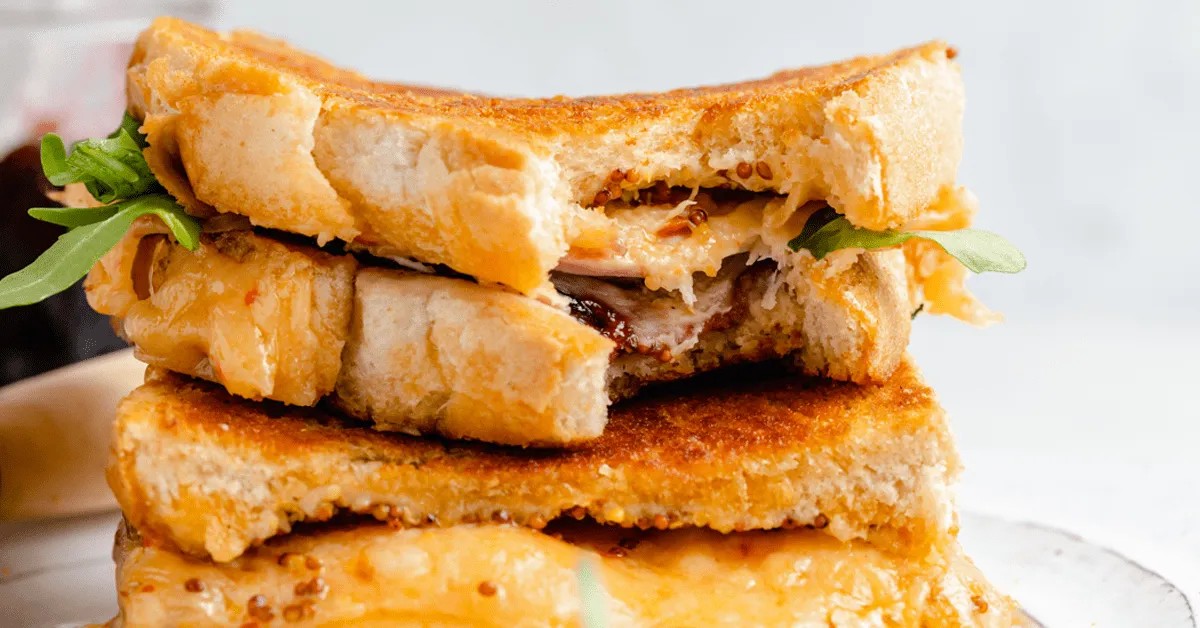Cherry Jam, Turkey & Spicy Cheddar Grilled Cheese Sandwich