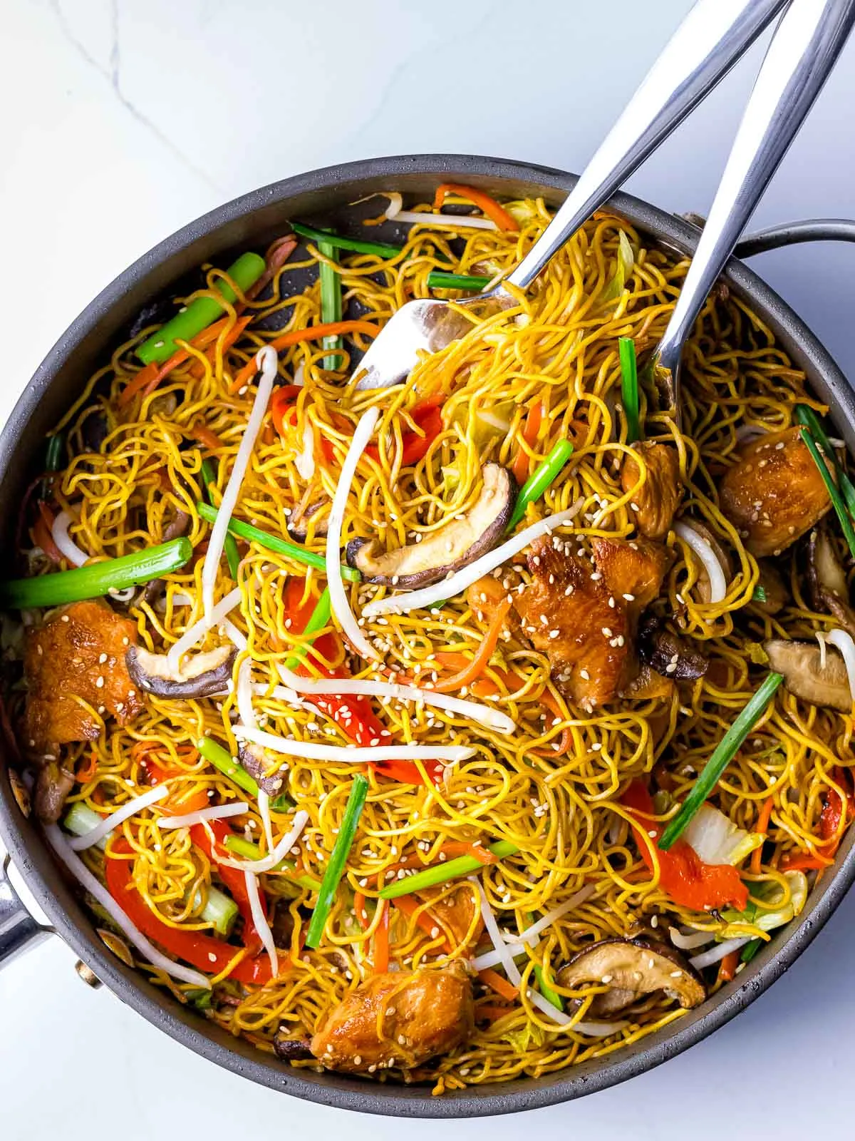 Chicken Chow Mein with Vegetables