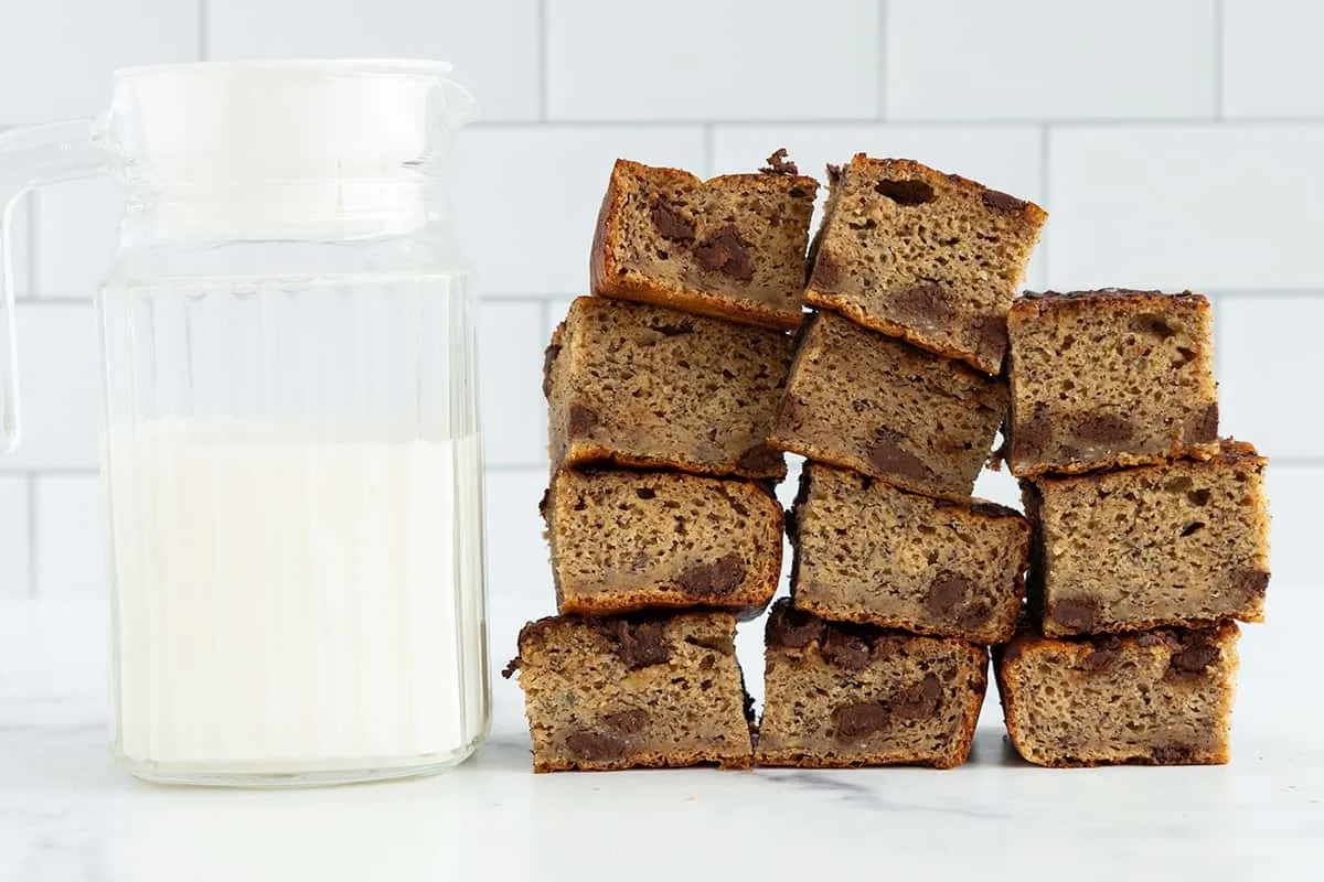 Chocolate Chip Banana Cake