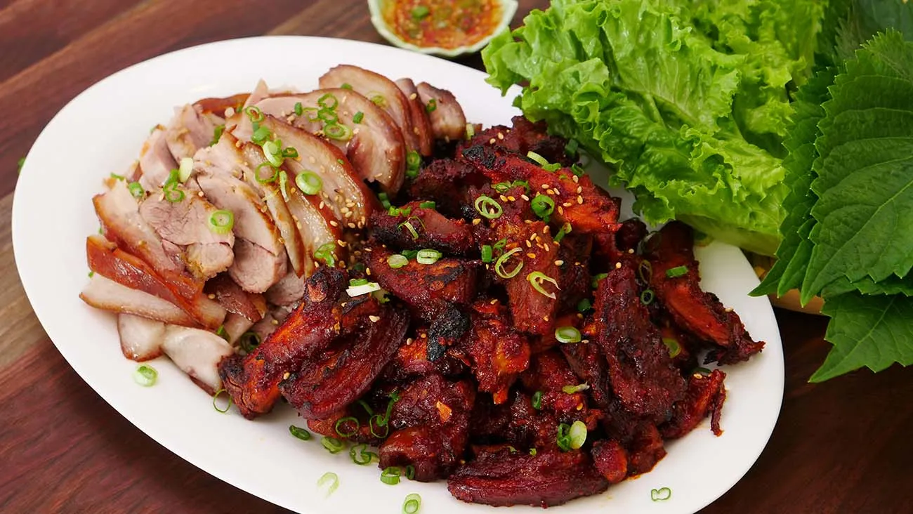 Classic & Spicy Jokbal