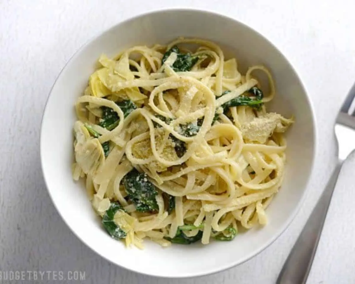 Creamy Spinach Artichoke Pasta