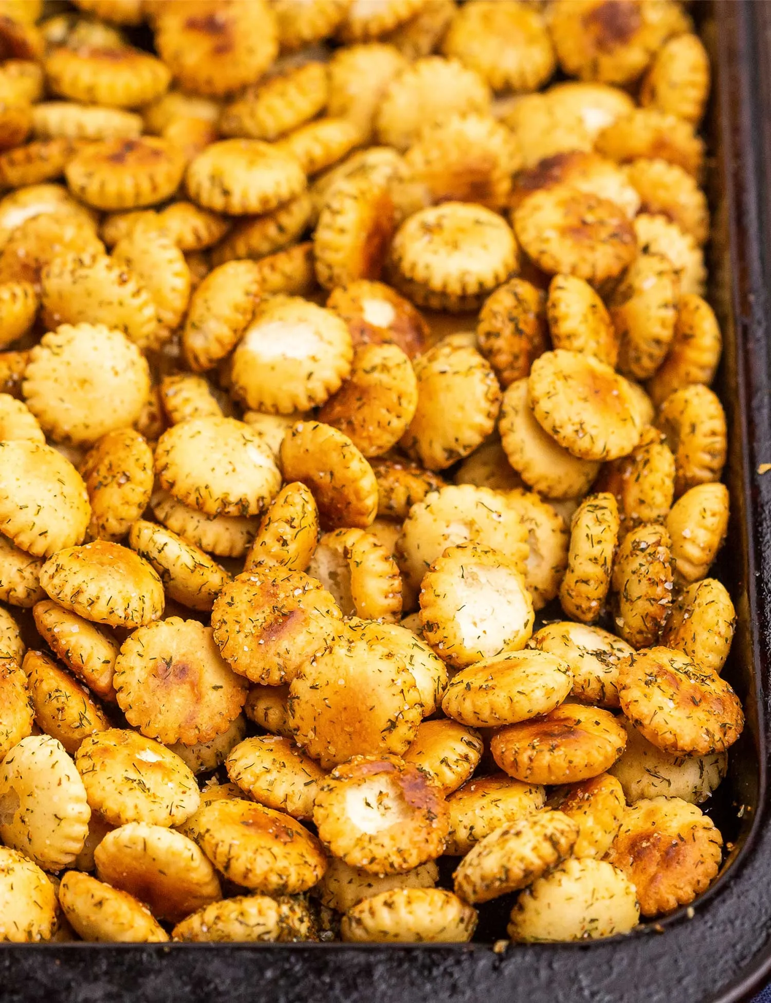 Dill-Seasoned Oyster Crackers