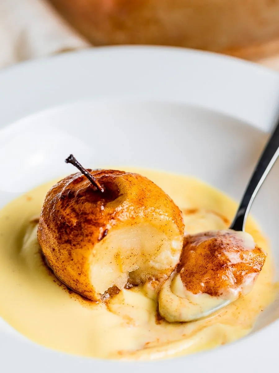 Easy Baked Cinnamon Apples