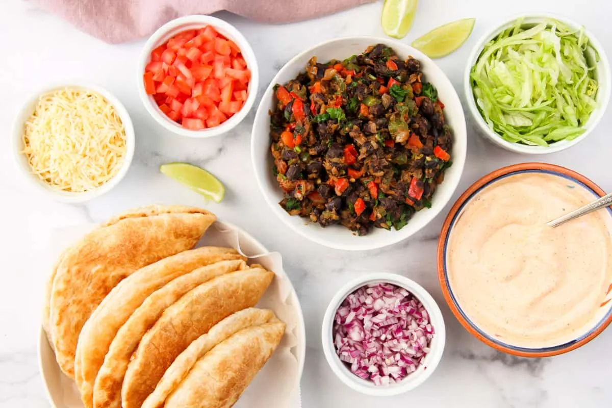 EASY Black Bean Chalupas