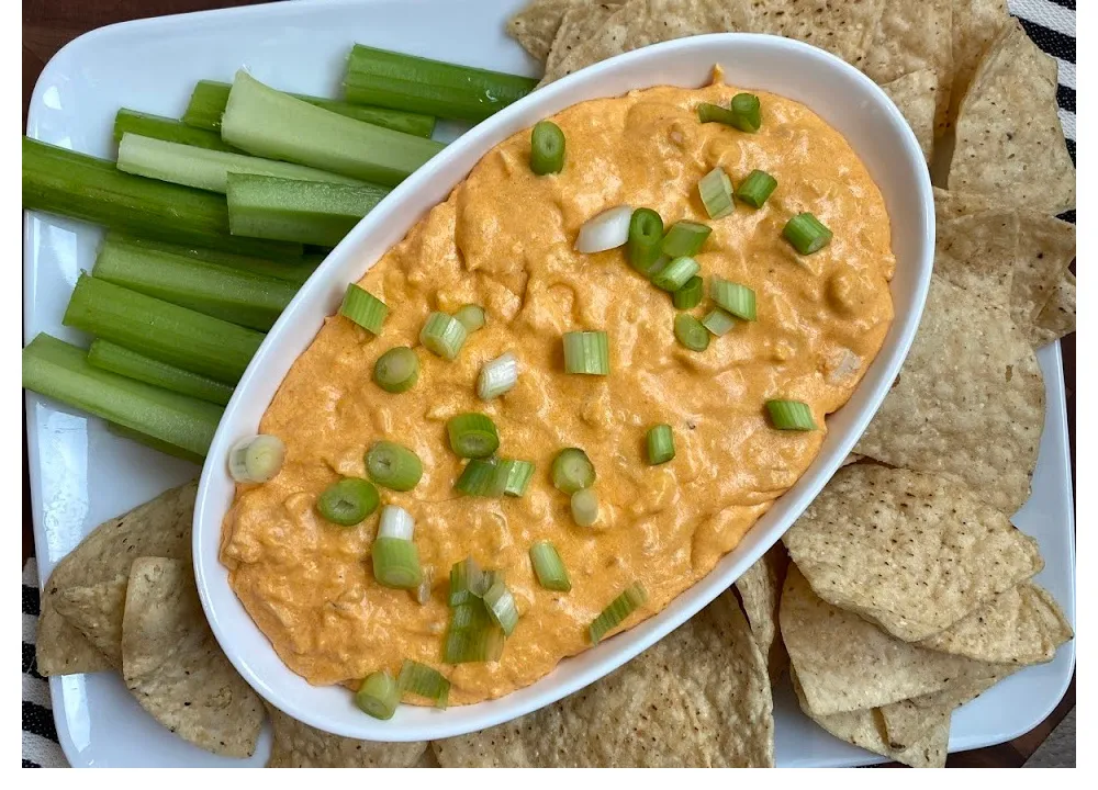 Easy Buffalo Chicken Dip
