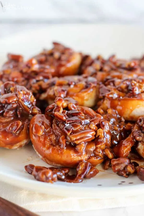 Easy Caramel Pecan Sticky Buns