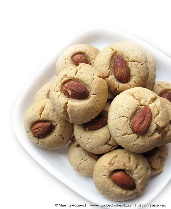 ALMOND FLOUR COOKIES