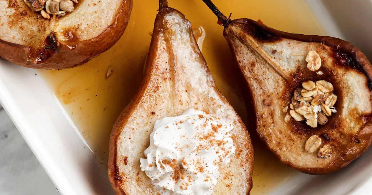 Healthy Baked Pears with Cinnamon