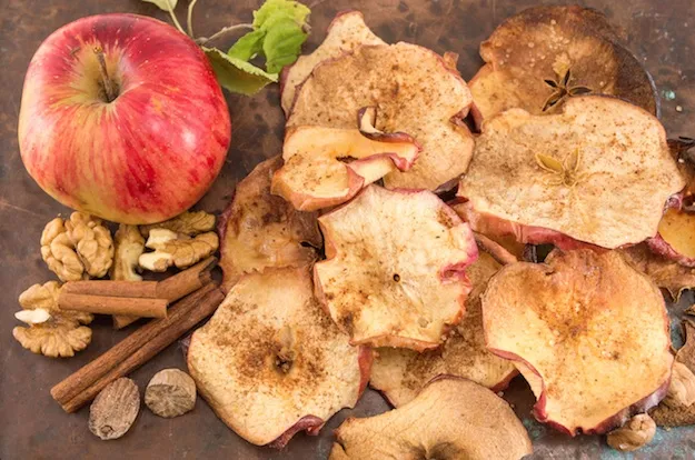 Homemade Oven Baked Cinnamon Apple Chips