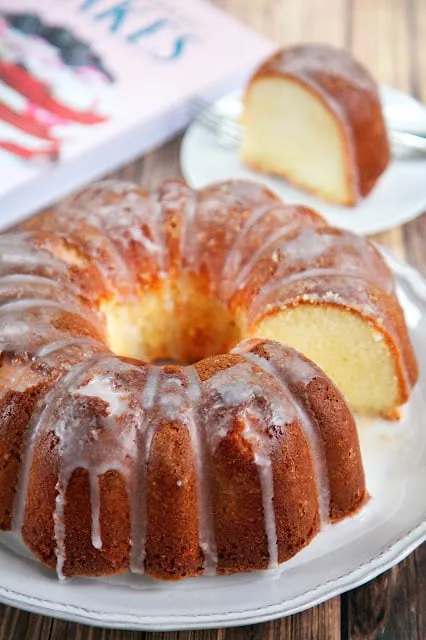 Mama's 7UP Pound Cake