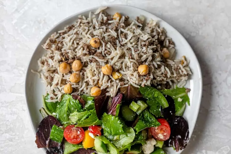 Mediterranean Ground Beef & Rice