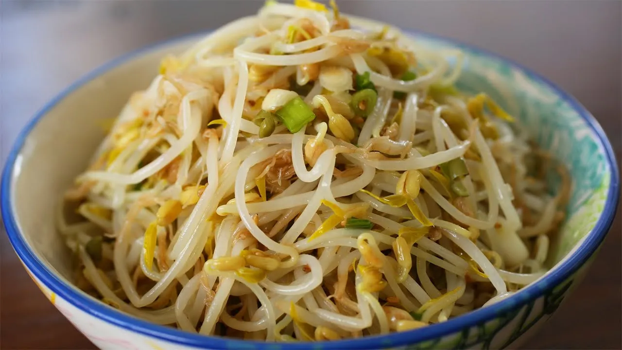 Mung bean sprout side dish