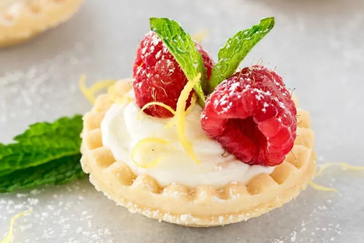 No Bake White Chocolate Lemon Cheesecake Tartlets
