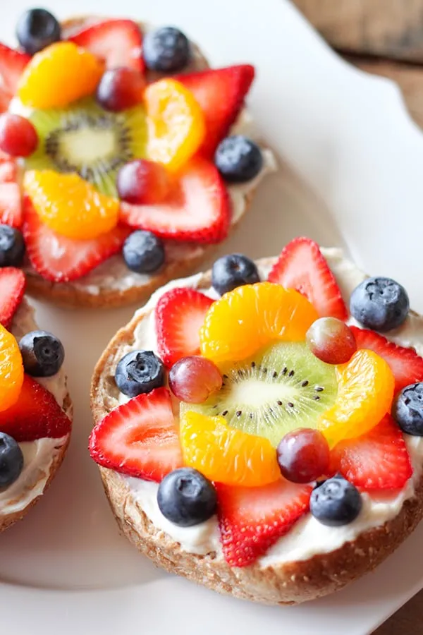 Bagel Fruit Pizza
