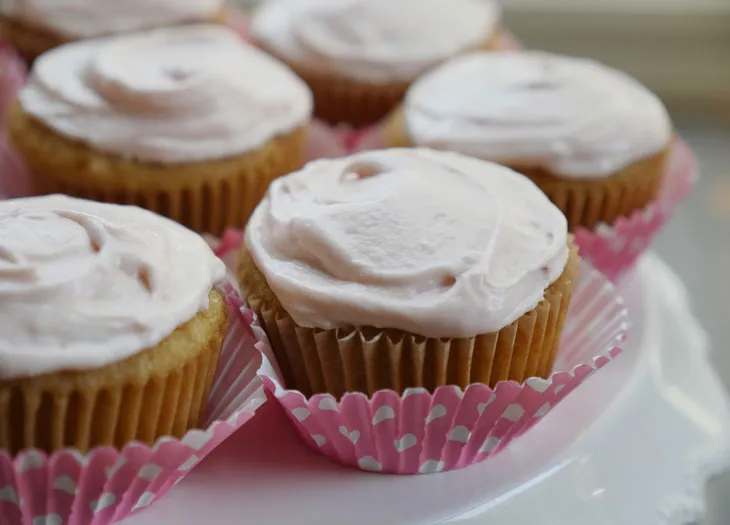 Paleo Vanilla Cupcakes