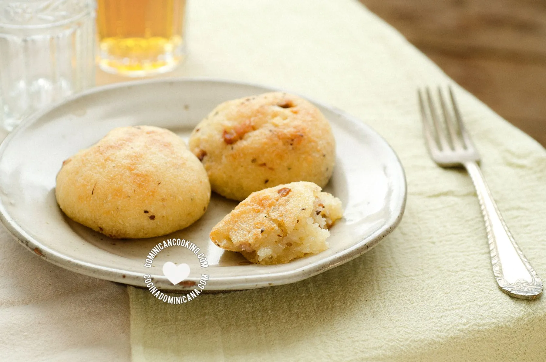 Pan de Yuca [Video+Recipe] Easy Yuca Bread