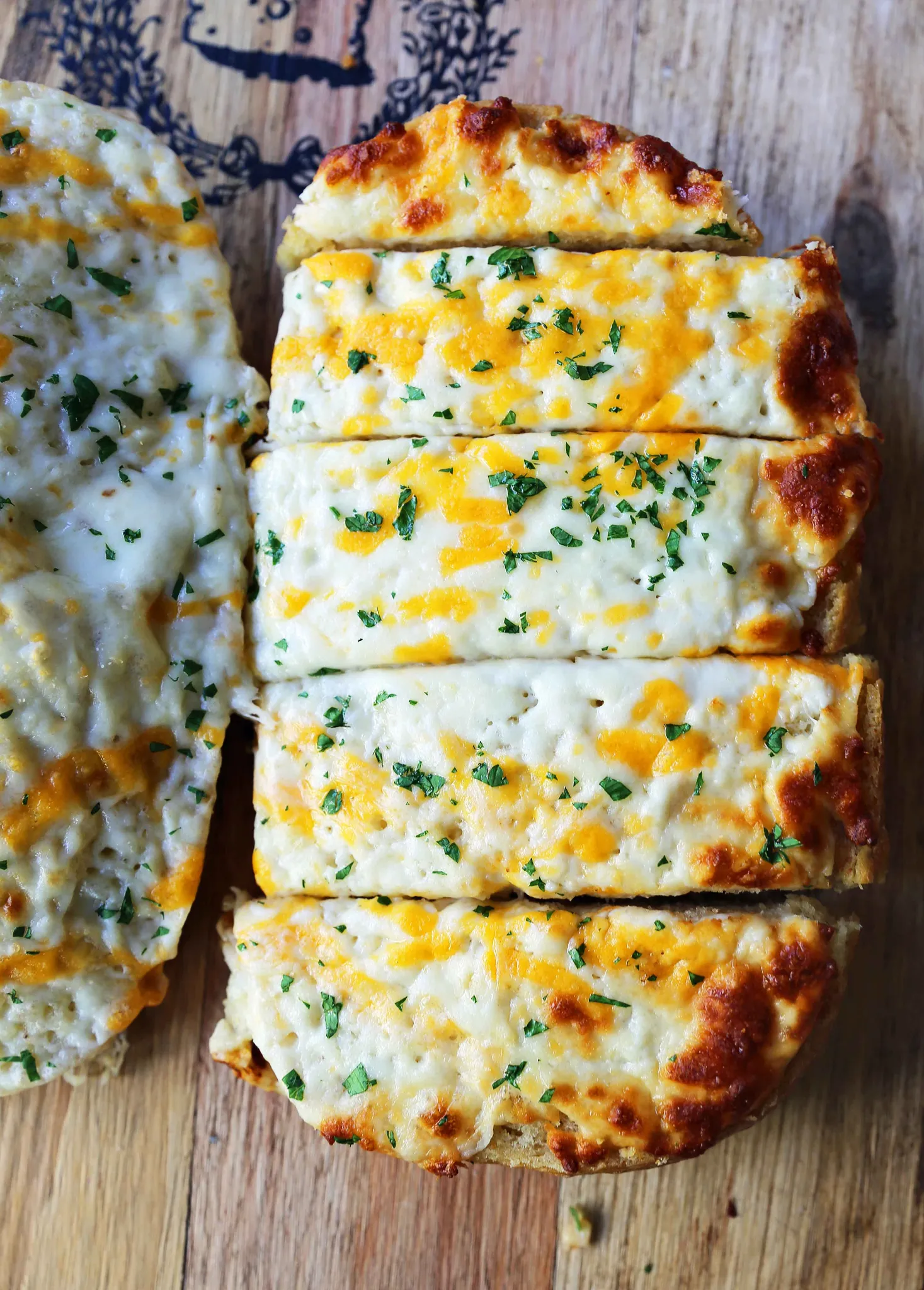 Quick Garlic Cheese Bread