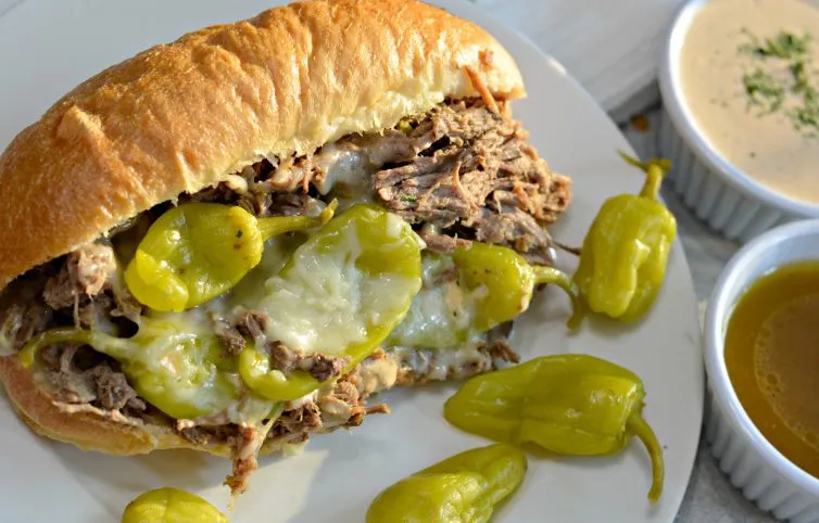 Slow Cooker Italian Beef Sandwich Recipe