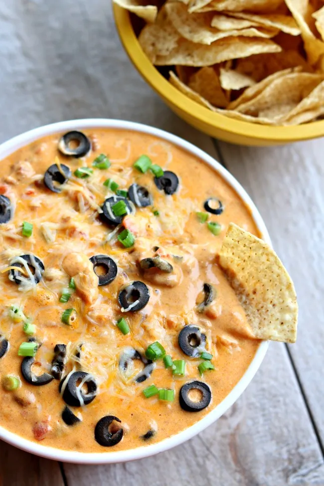 Slow Cooker Taco Dip