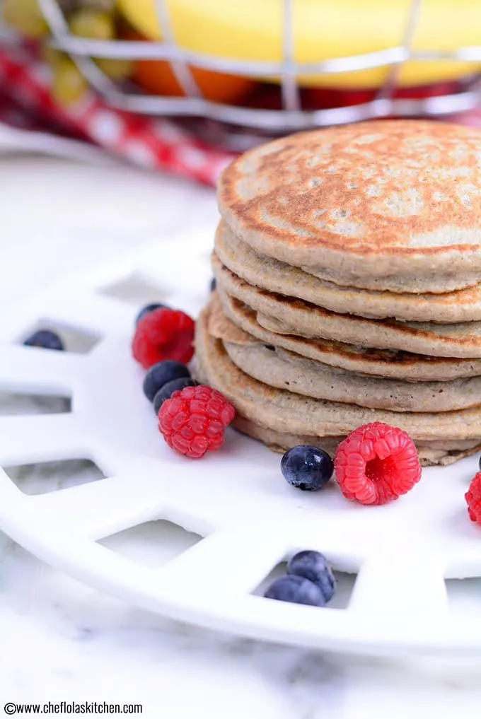 BANANA OATMEAL PANCAKE