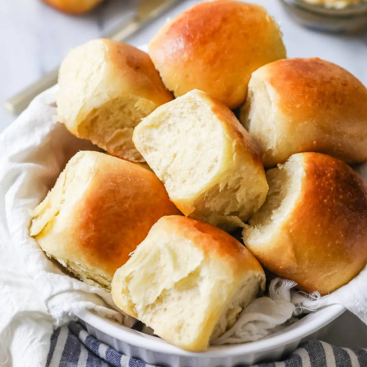 Sourdough Dinner Rolls
