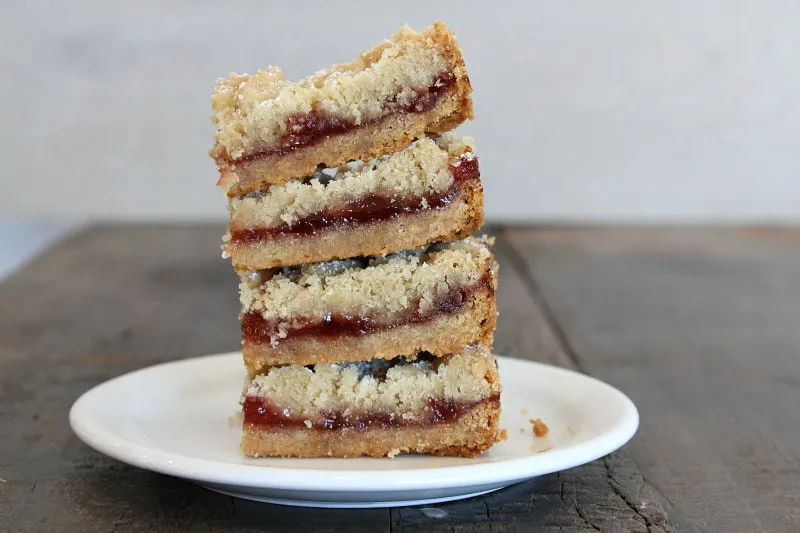 Strawberry Shortbread Bars