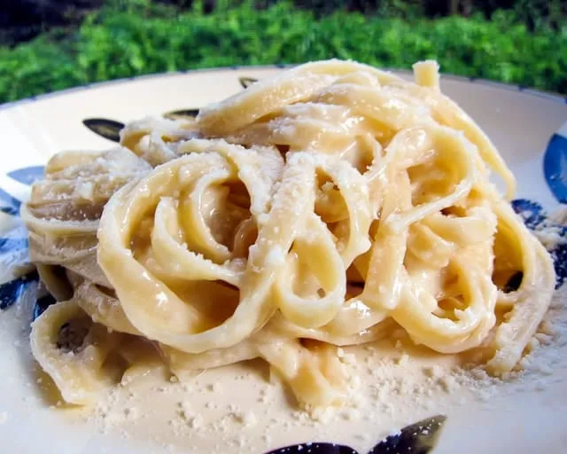Fettuccine Alfredo Sauce