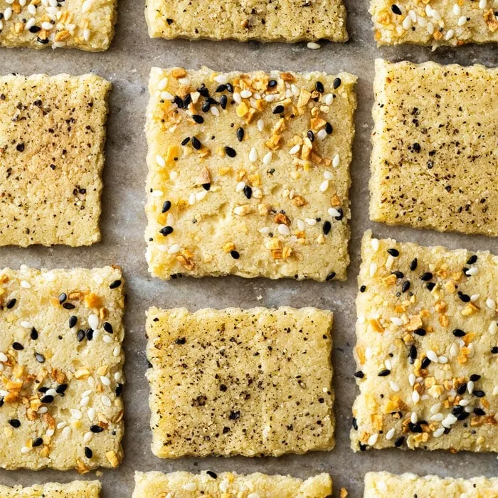Ultra Easy Keto Crackers