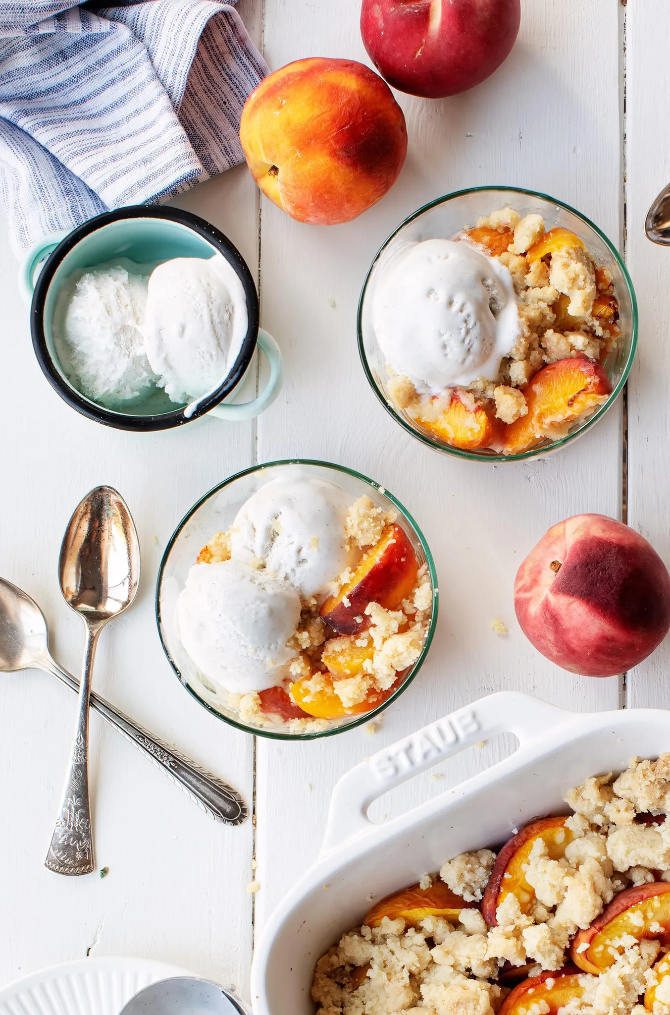 Vegan Peach Cobbler